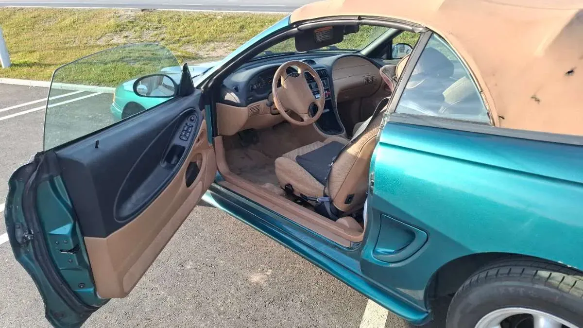 Ford Mustang 1996 photo 3