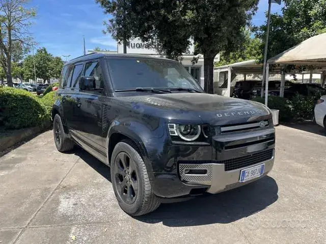 Land Rover Defender 2024 photo 3