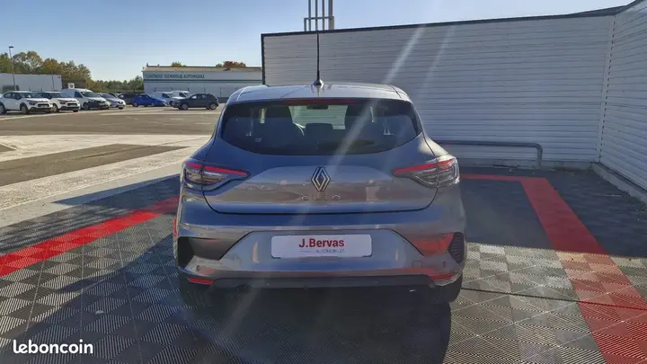 Renault Clio 2025 photo 5