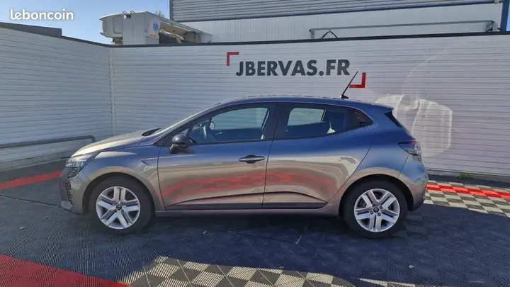 Renault Clio 2025 photo 3