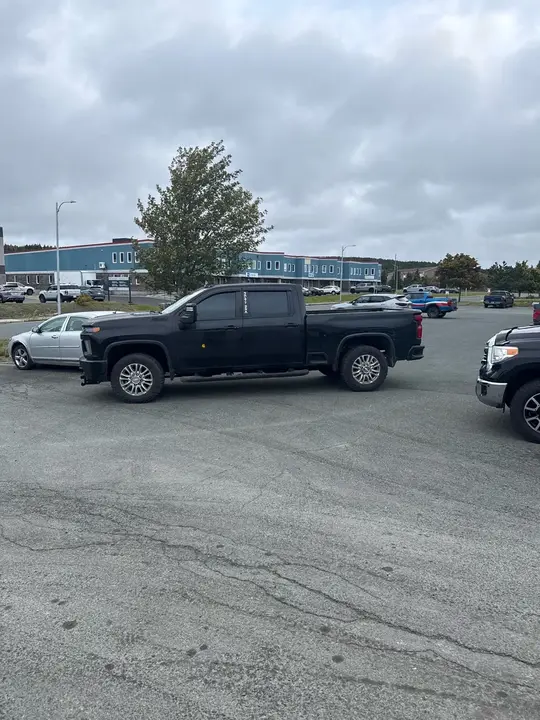 Chevrolet Silverado 2500Hd 2021 photo 2