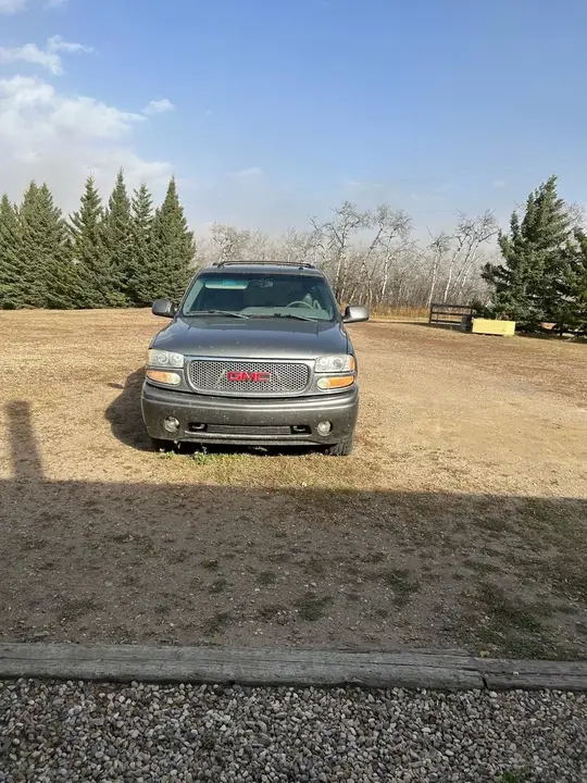 GMC Yukon Xl 2005 photo 3