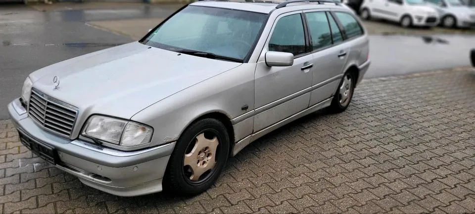 Mercedes-Benz C280