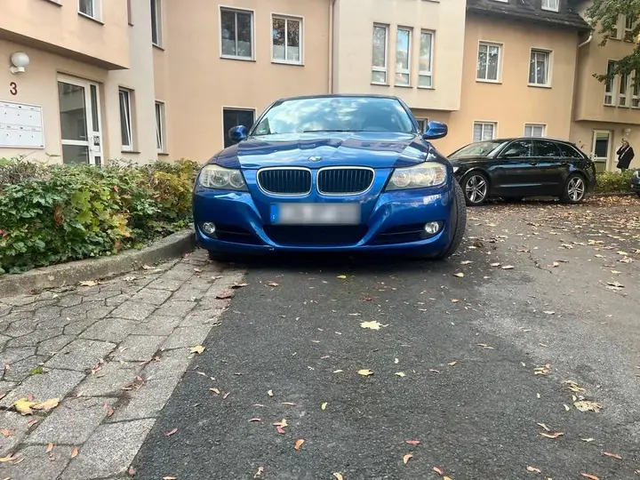 BMW 318I