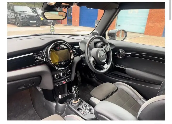 Mini Convertible 2023 photo 5