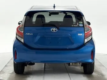 Toyota Aqua 2017 photo 4