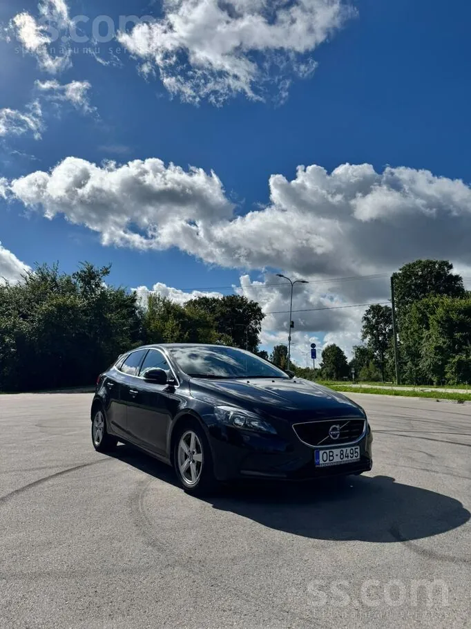 Volvo V40 2013 photo 2