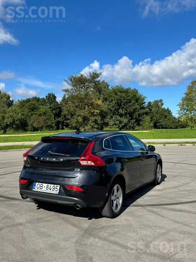 Volvo V40 2013 photo 3