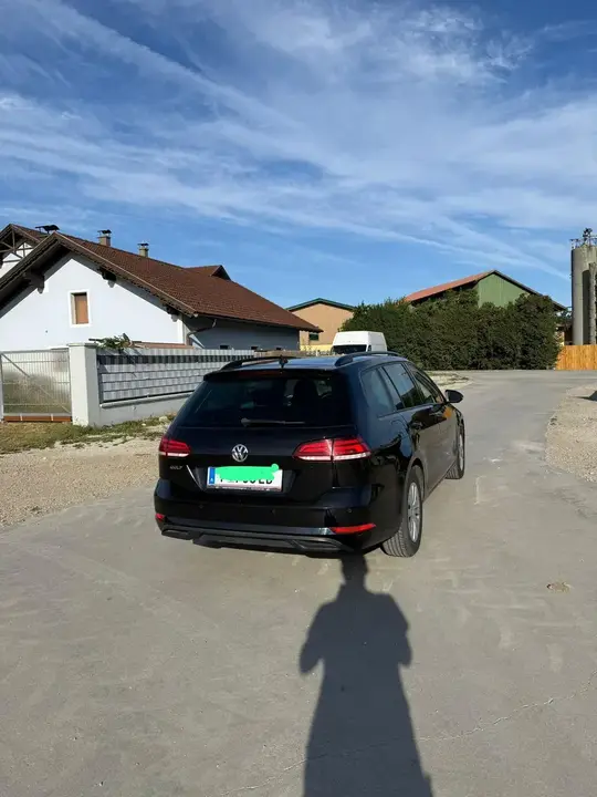 Volkswagen Golf 2018 photo 2