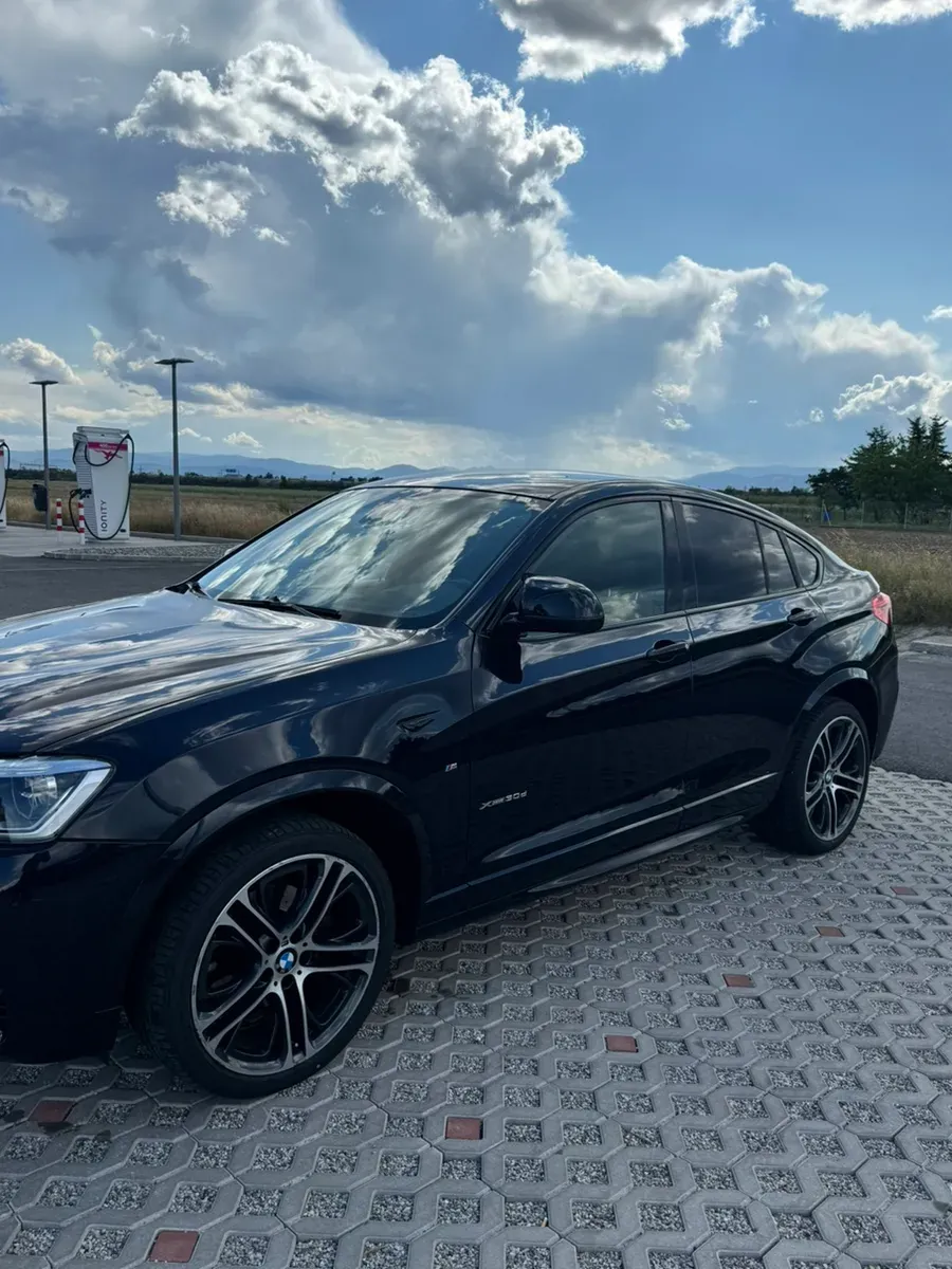 BMW X4 2016 photo 2