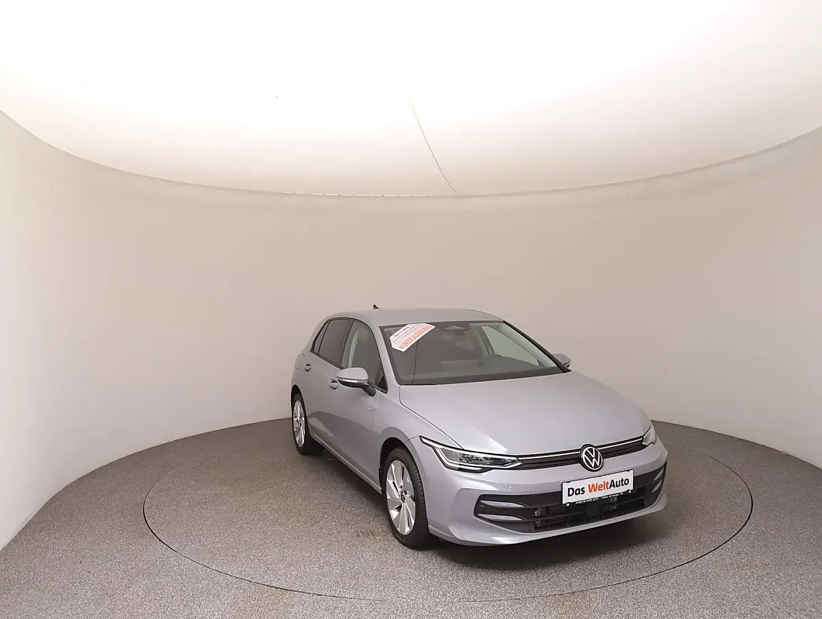Volkswagen Golf 2026 photo 2