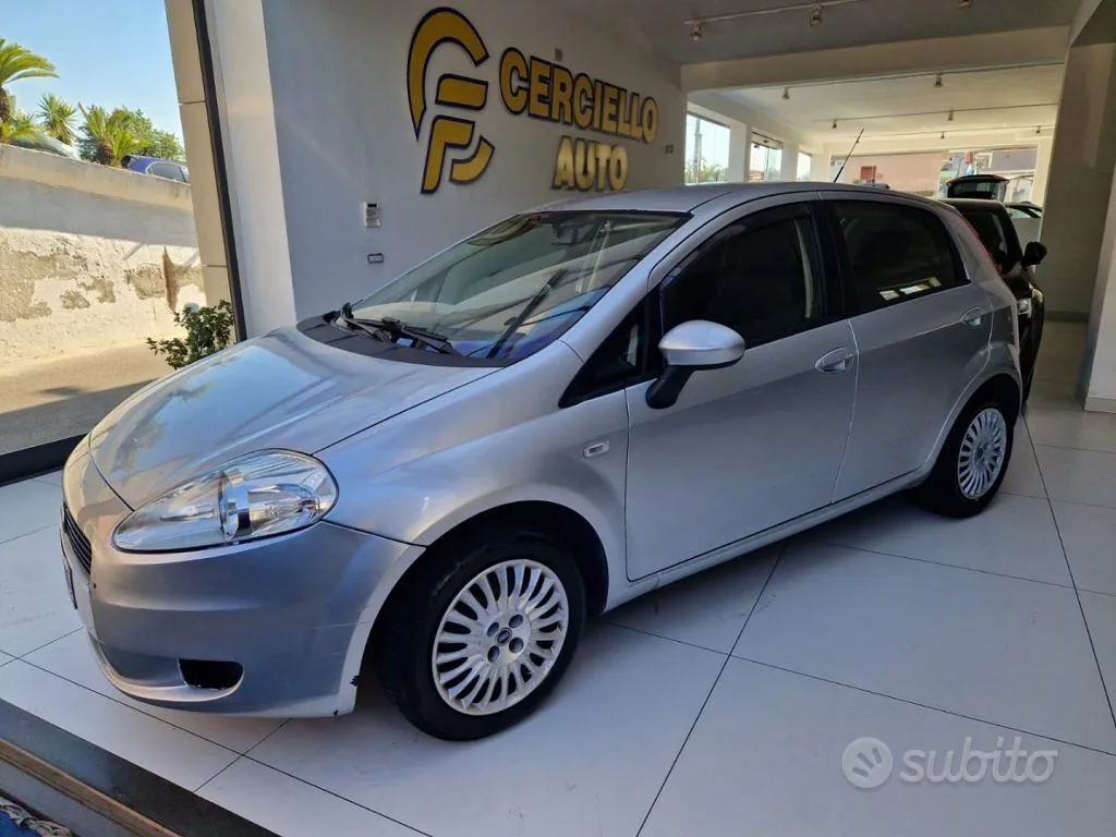 Fiat Grande Punto 2006 photo 4