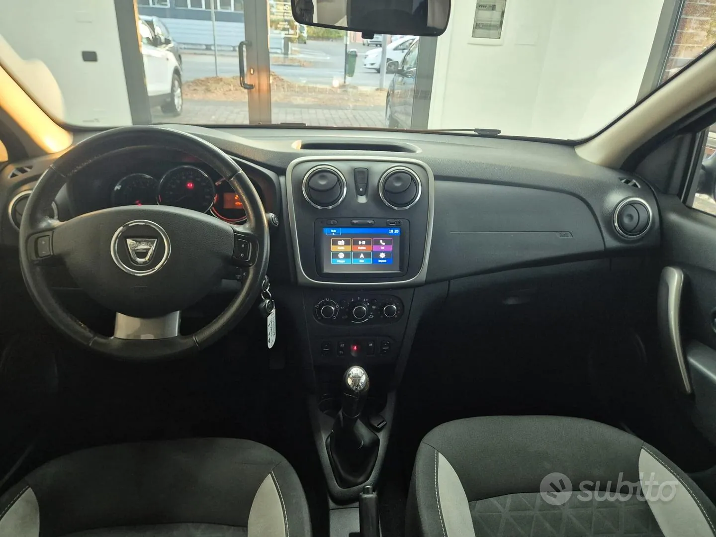 Dacia Sandero 2016 photo 2