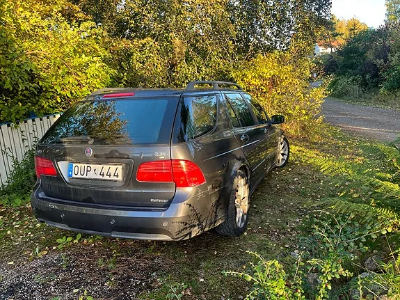 Saab 9-5 2009 photo 2