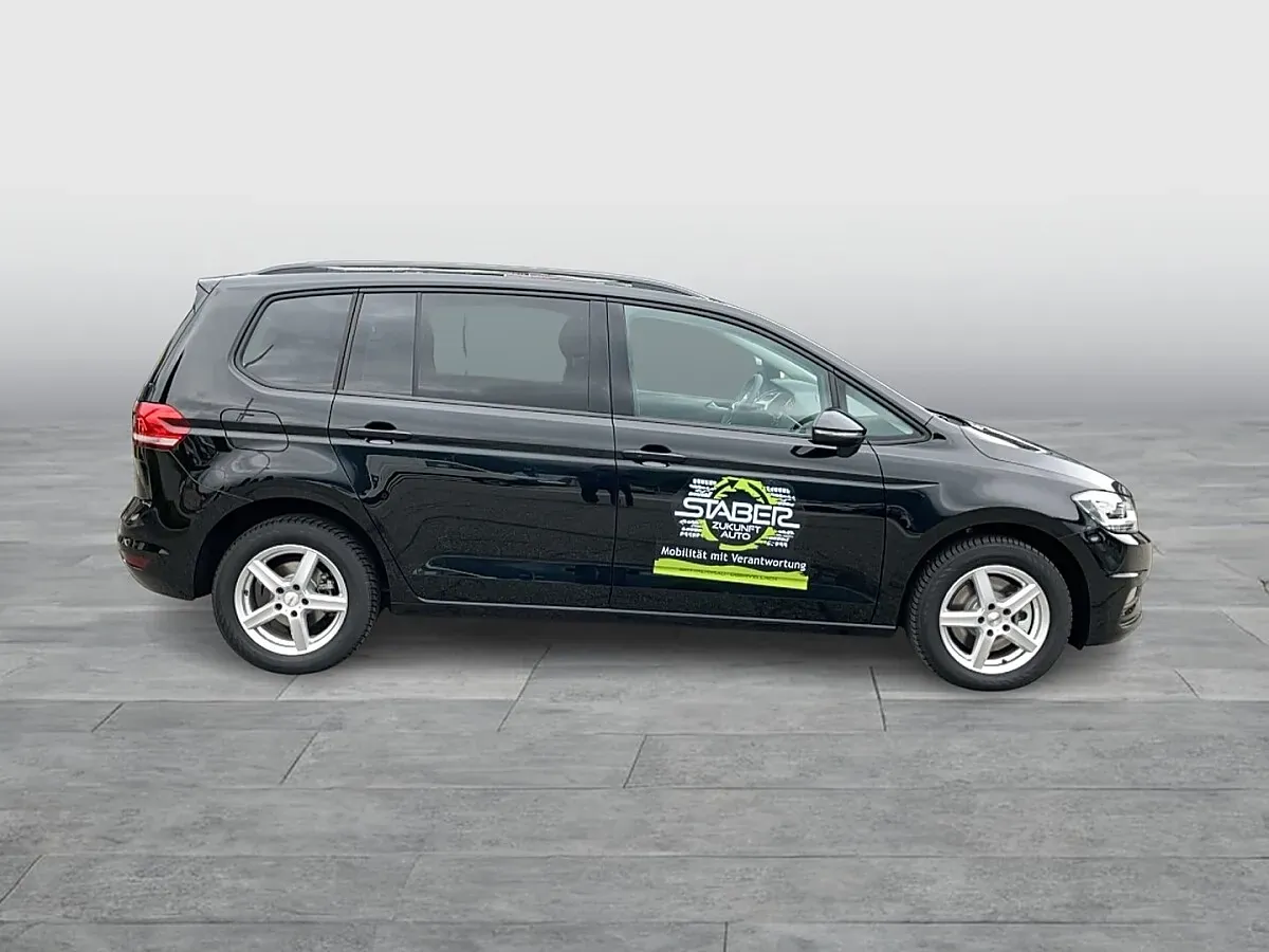 Volkswagen Touran 2025 photo 5