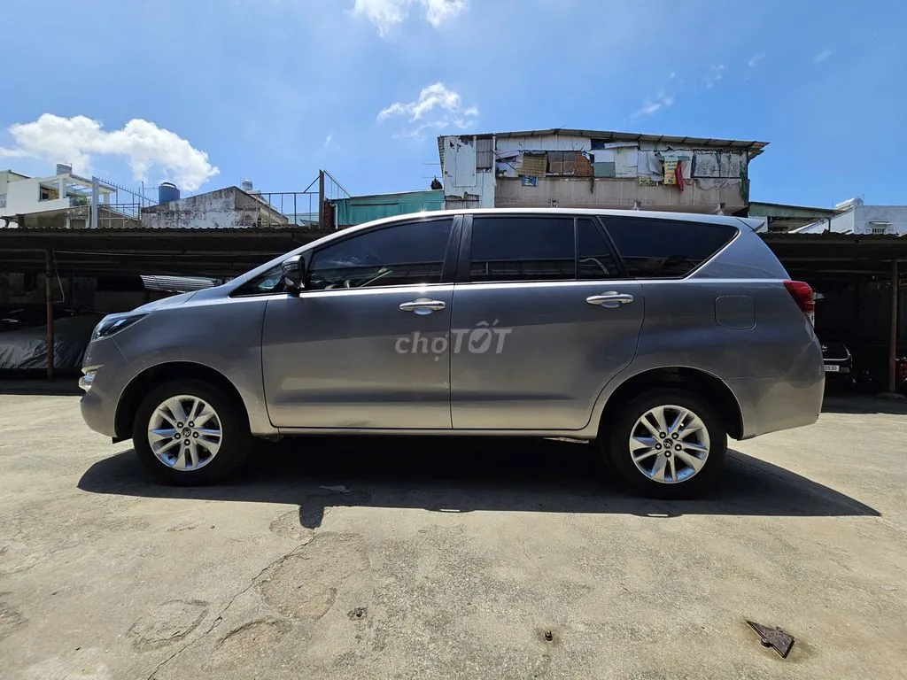 Toyota Innova 2017 photo 5
