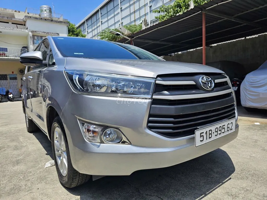 Toyota Innova 2017 photo 2