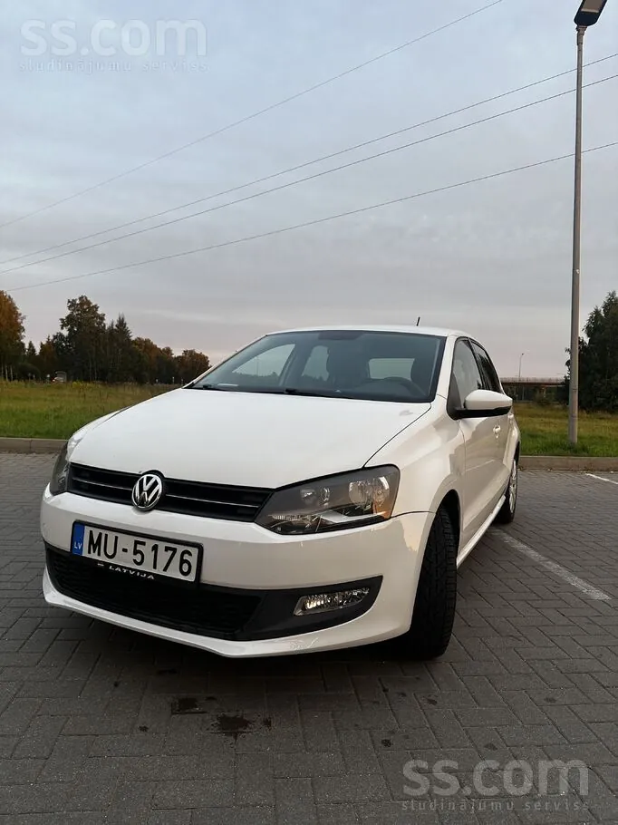 Volkswagen Polo 2010 photo 4