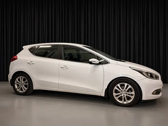 Kia Ceed 2013 photo 4