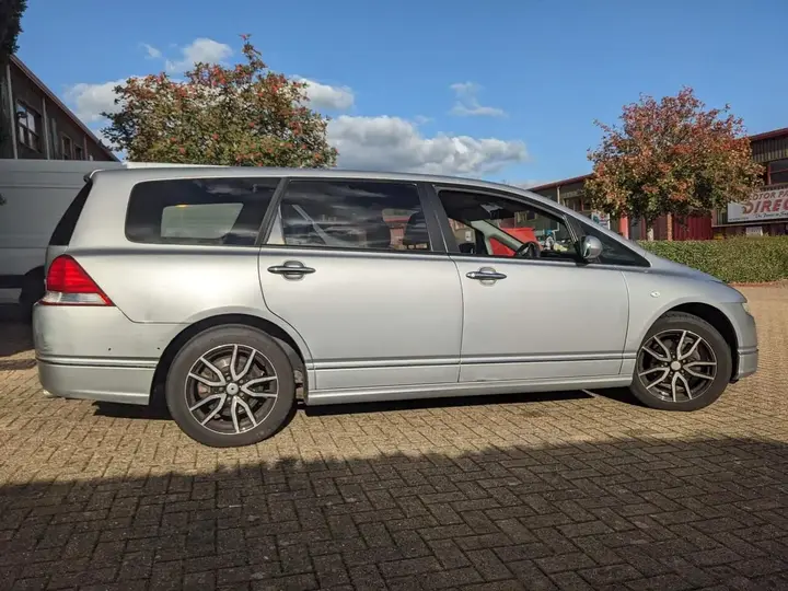 Honda Odyssey 2005 photo 4
