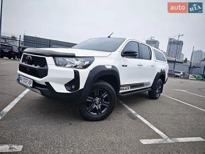 Toyota Hilux 2024 photo 3