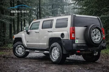 Hummer H3 2006 photo 2