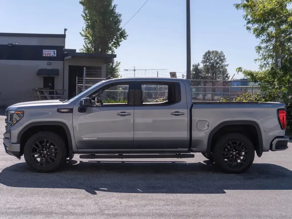 GMC Sierra 1500 2024 photo 2