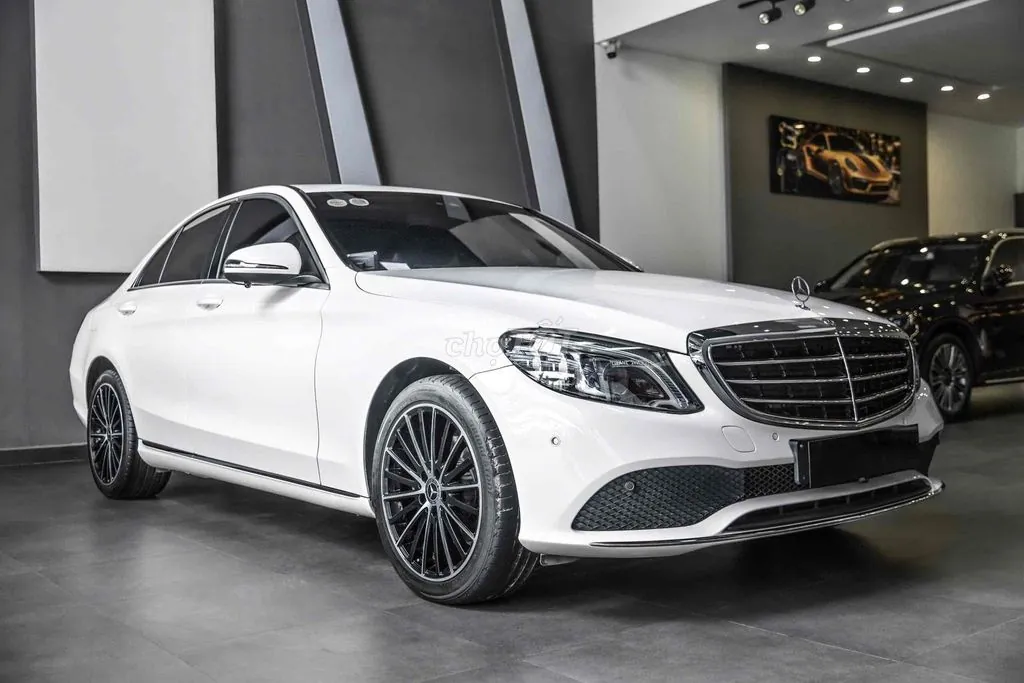 Mercedes-Benz C-Class 2020 photo 5