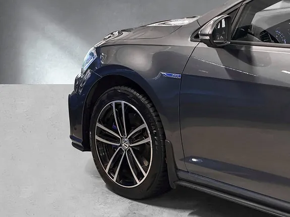Volkswagen Golf 2019 photo 4