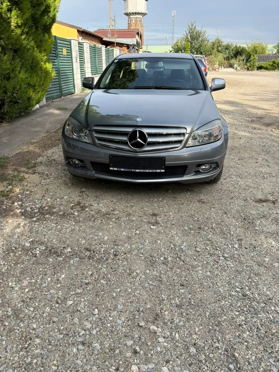 Mercedes-Benz C-Class 2007 photo 2