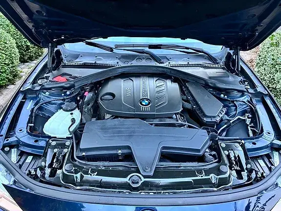 BMW 320D 2013 photo 3