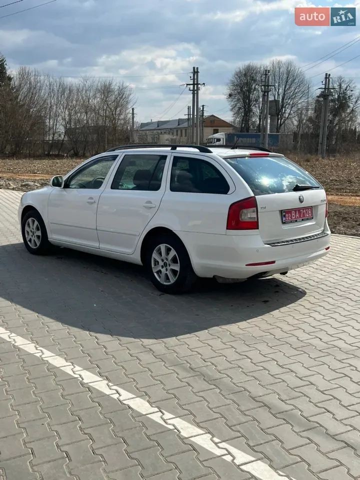 Skoda Octavia 2009 photo 5