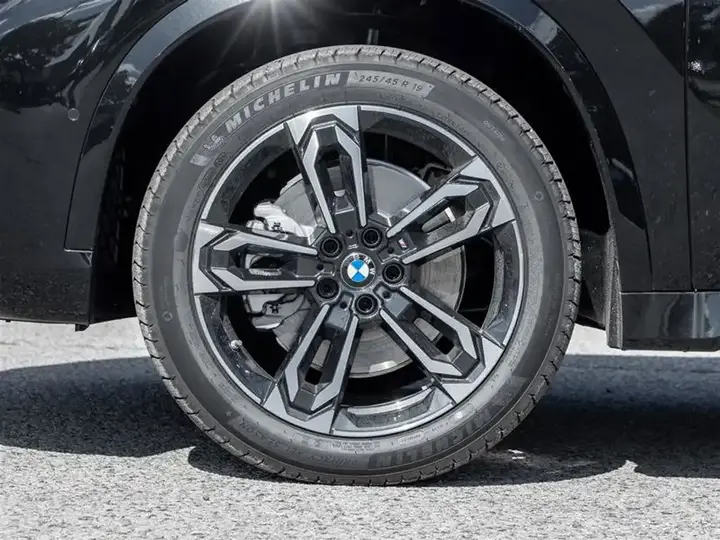 BMW X1 2026 photo 5