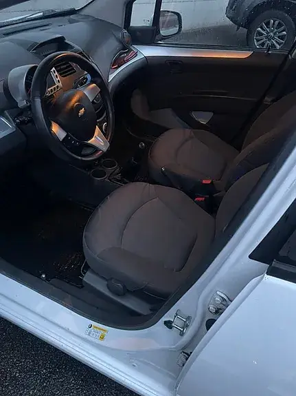 Chevrolet Spark 2011 photo 4