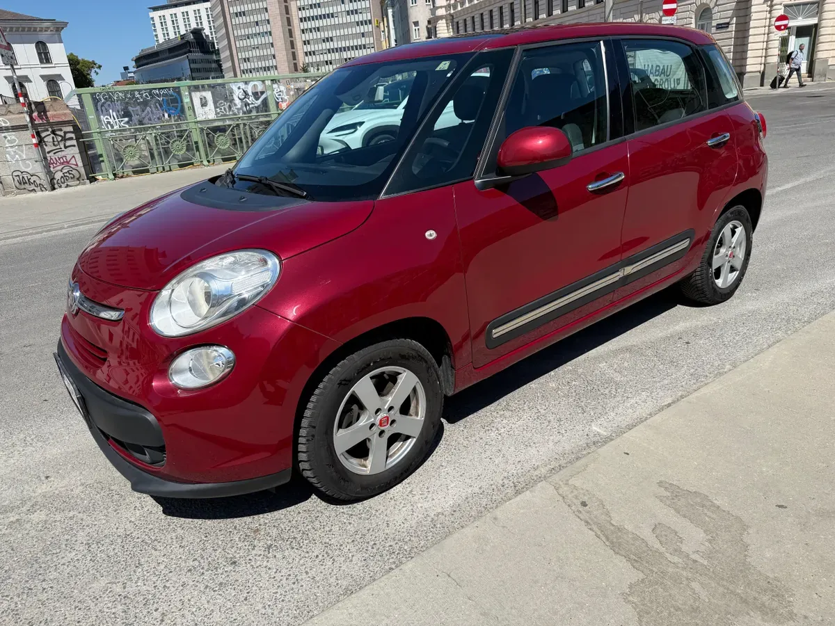 Fiat 500L 2014 photo 2