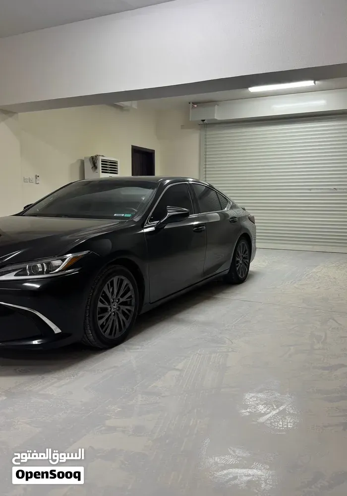 Lexus Es350 2020 photo 2