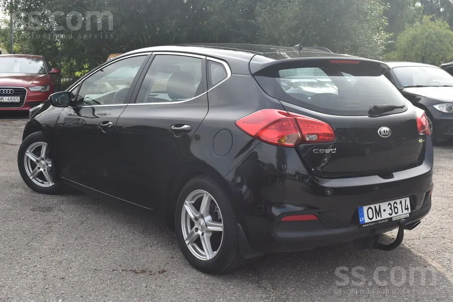 Kia Ceed 2012 photo 3