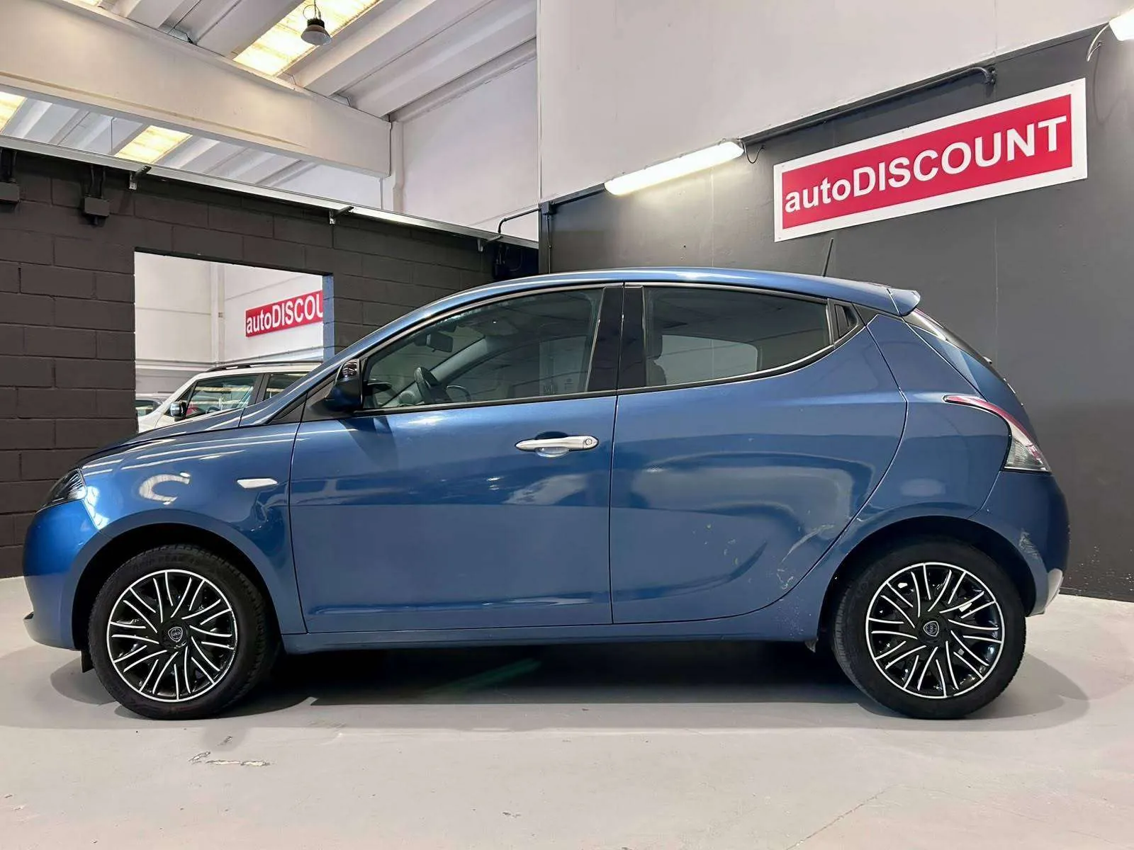 Lancia Ypsilon 2022 photo 2