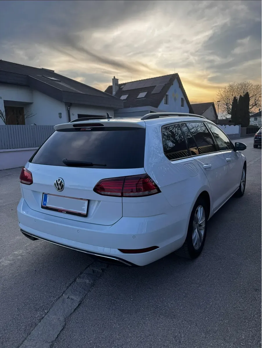 Volkswagen Golf 2018 photo 2