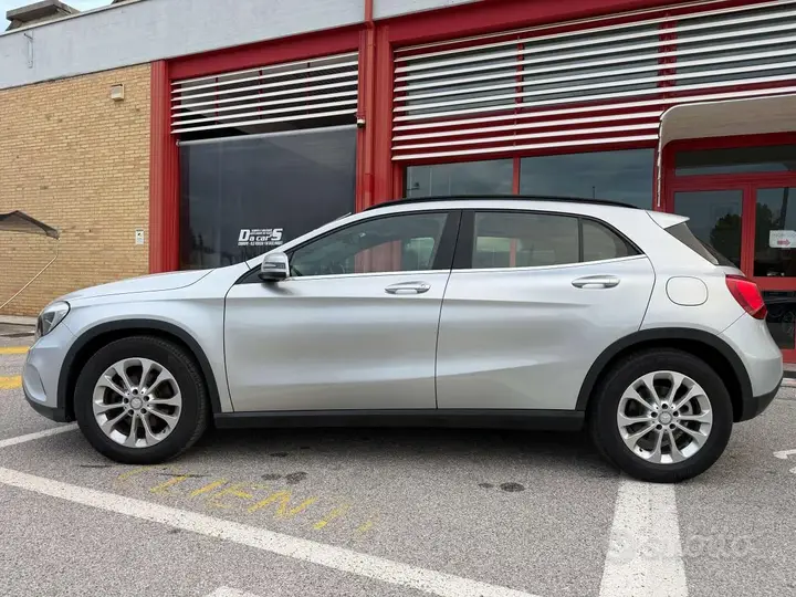 Mercedes-Benz Gla 2015 photo 3