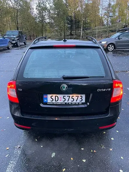 Skoda Octavia 2010 photo 5