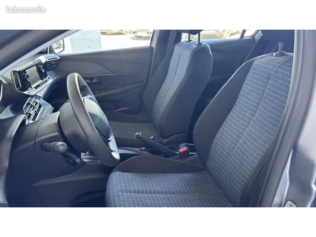 Peugeot 208 2021 photo 5