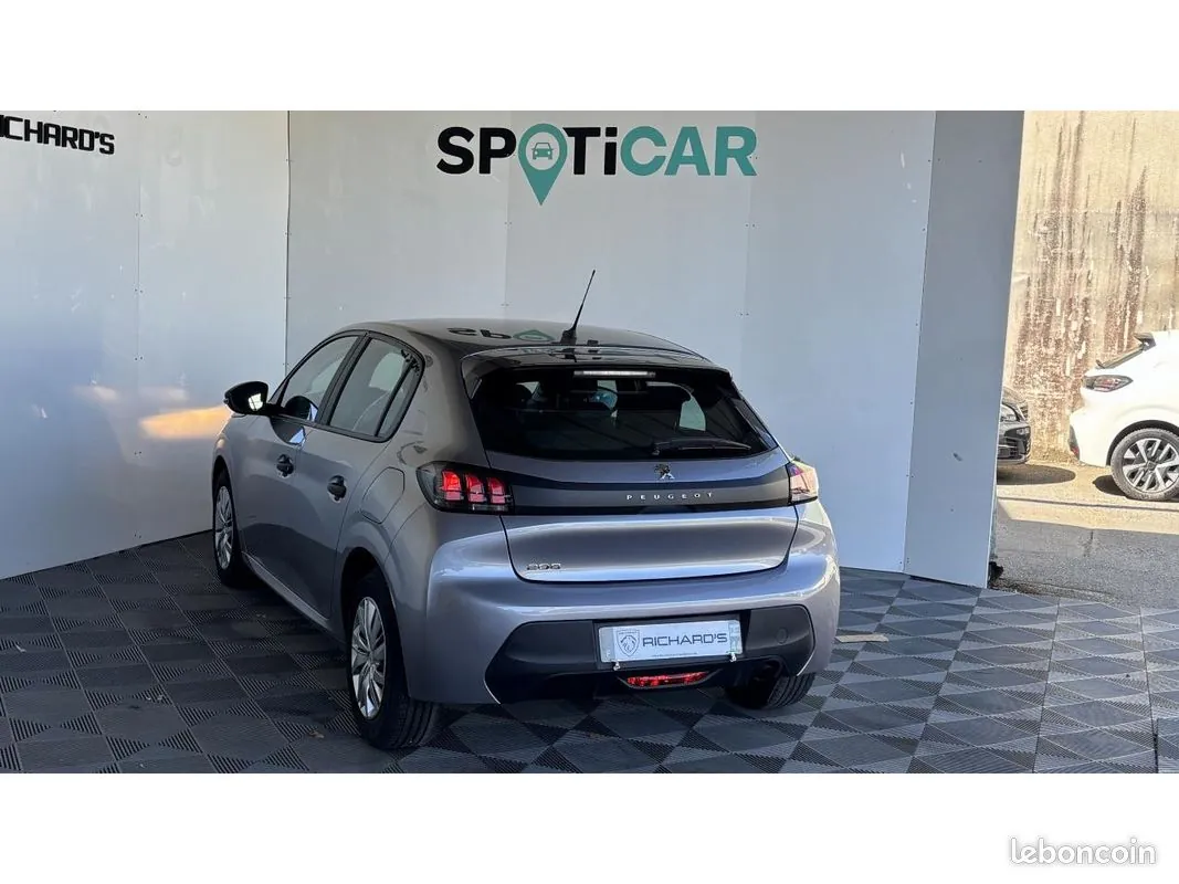 Peugeot 208 2021 photo 4