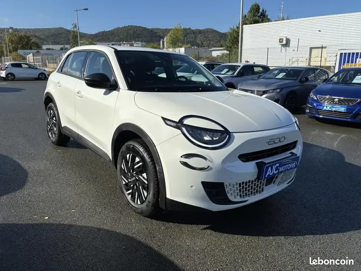 Fiat 600 2025 photo 2