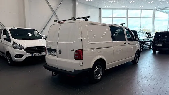 Volkswagen Transporter 2018 photo 4