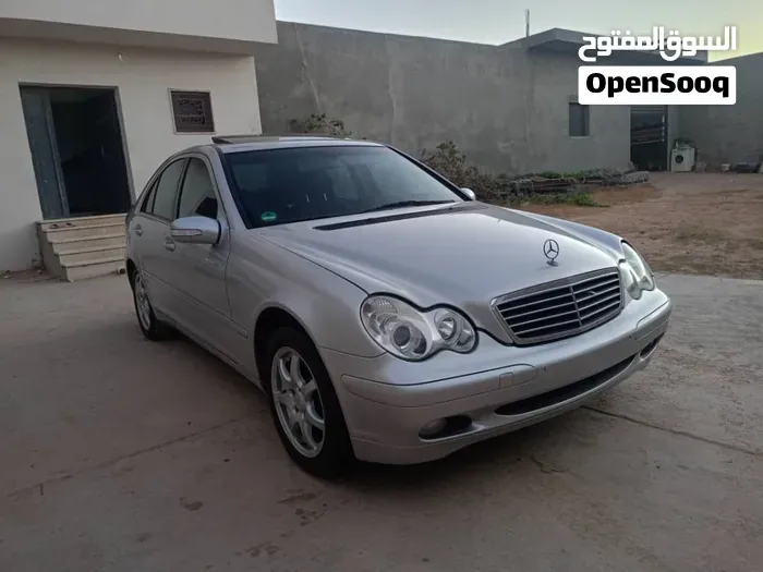 Mercedes-Benz C-Class 2002 photo 3