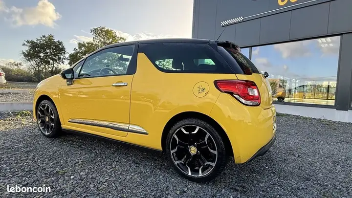 Citroen Ds3 2010 photo 2