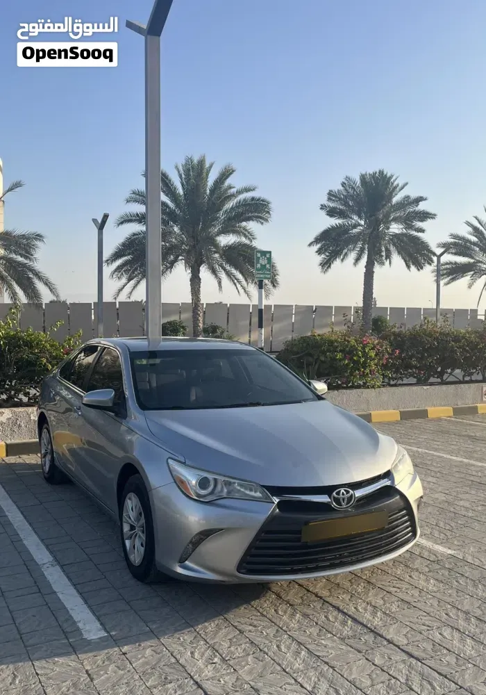 Toyota Camry 2017 photo 2