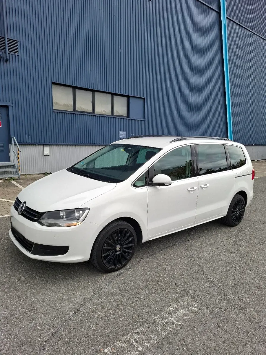 Volkswagen Sharan 2012 photo 3