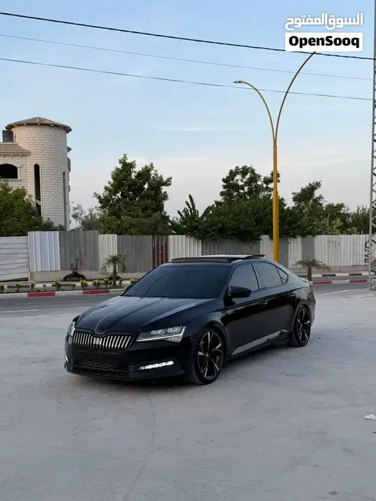 Skoda Superb 2016 photo 2